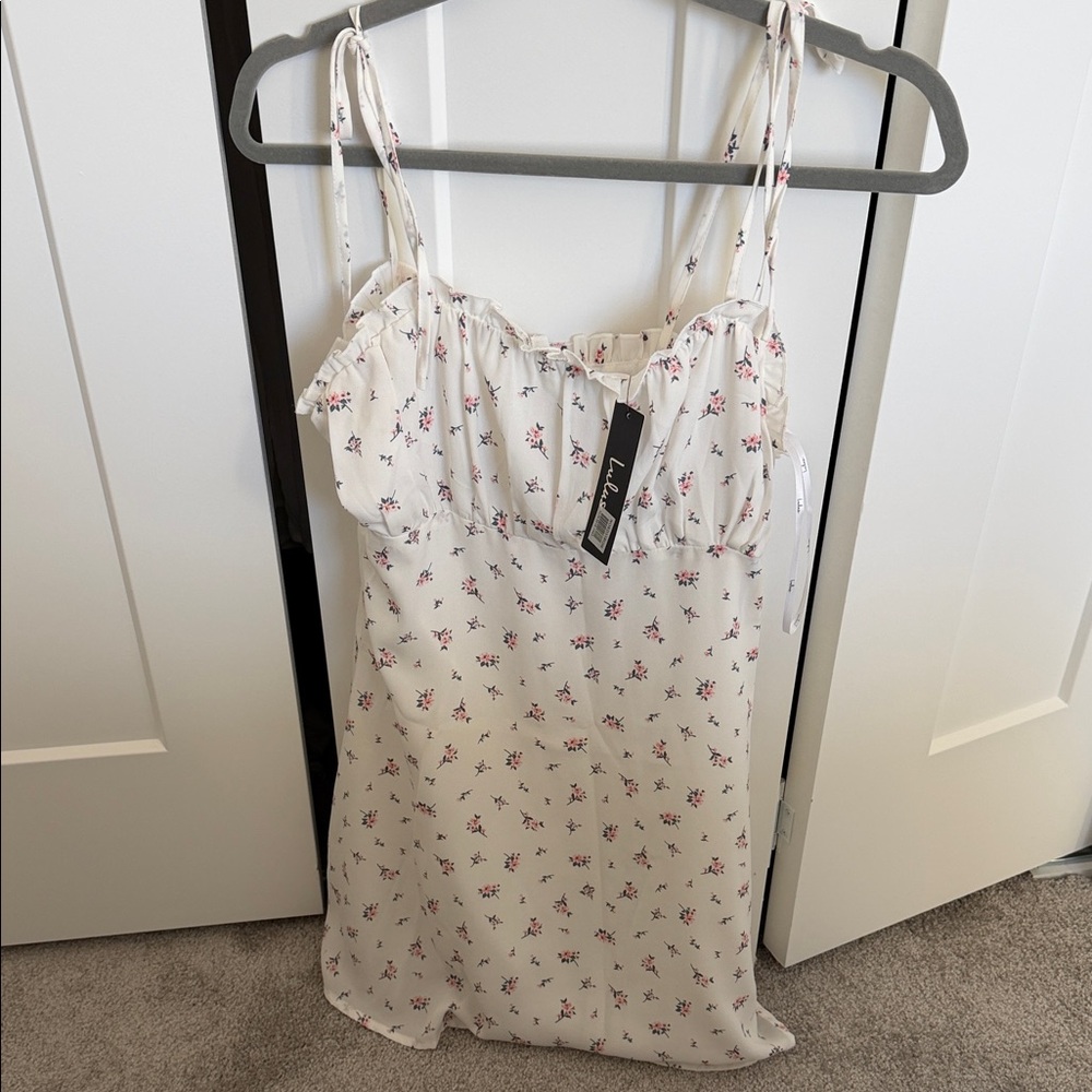 Lulu's White Floral Dress